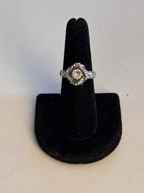 Brighton Eternity Knot White Clear Crystal Etched Scrolls Silver Ring Size 7